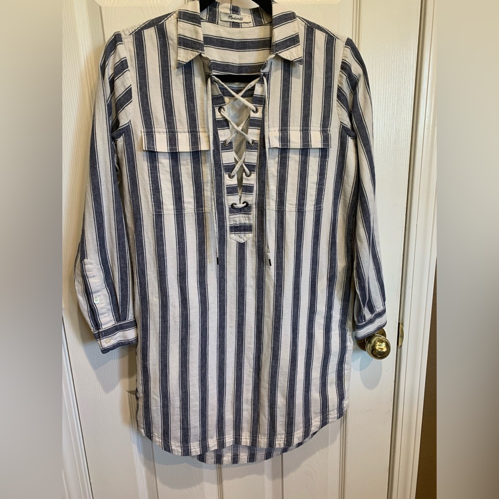 Striped Lace-Up Tunic Top - Blue & White